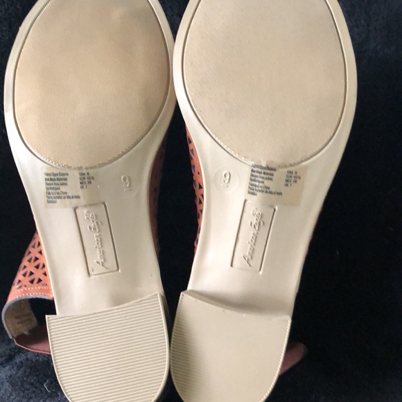 American Eagle Open toed shoes - Picture 4 of 4